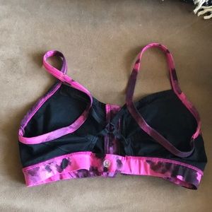 Size 8 Lululemon zip up bra